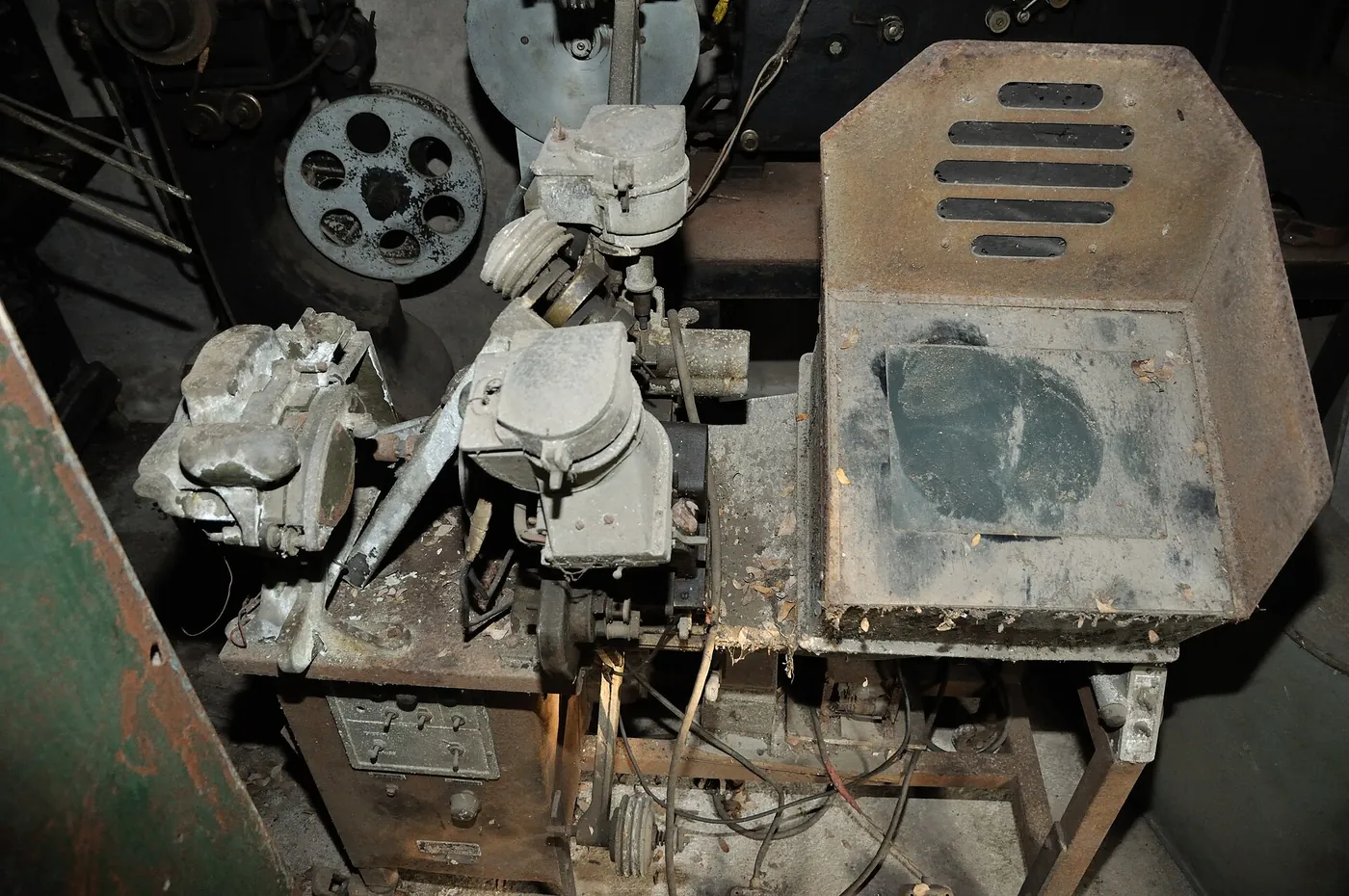 Moviola - 16mm Cine Editing Machine - Kolkata 2012-09-27 1291