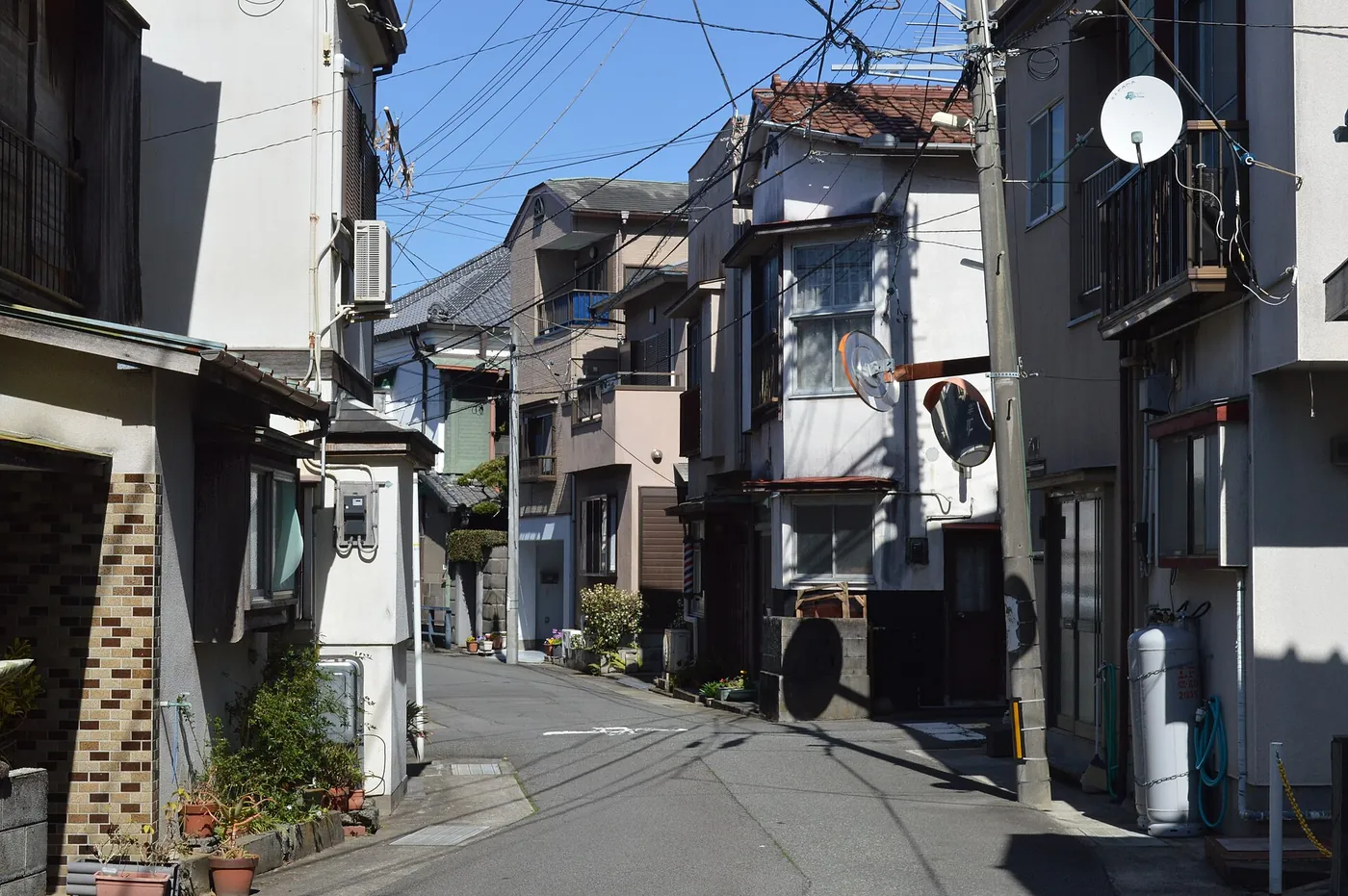 Ajiro townscape ac (1)