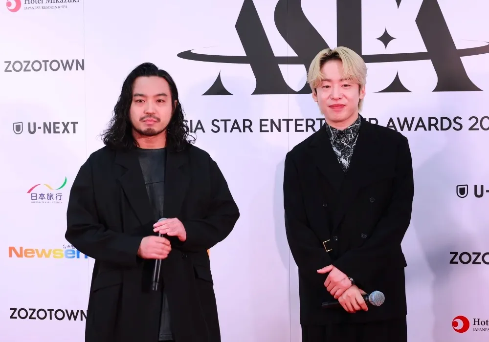 Creepy Nuts at the 1st Asia Star Entertainer Awards, April 10, 2024